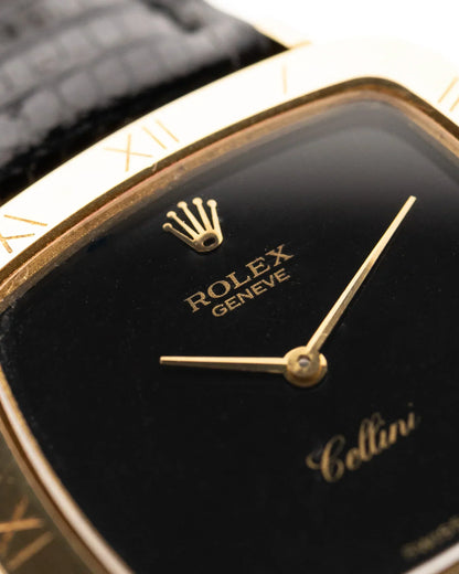 vintage Royal Unique 18k 1970S