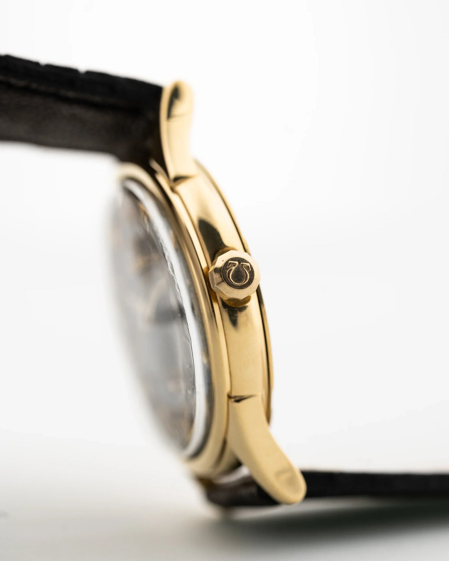 Omega Constellation 18k Black Gilt Dial 1961